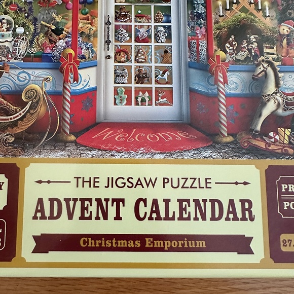 NIB Advent Calendar Jigsaw Puzzle Christmas Shop 1000 Piece - Picture 3 of 10